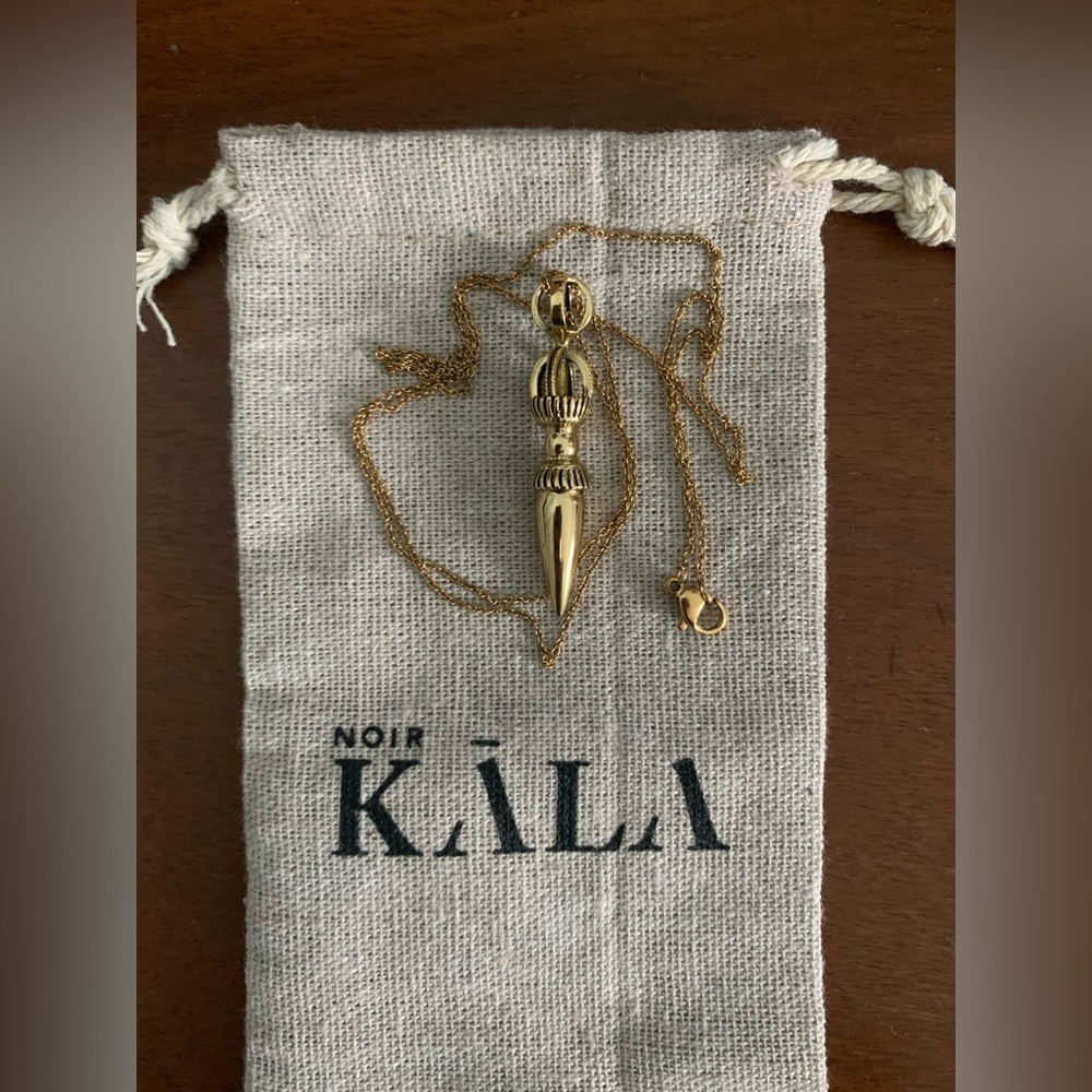 NEW Noir Kala Xenya Pendant Necklace